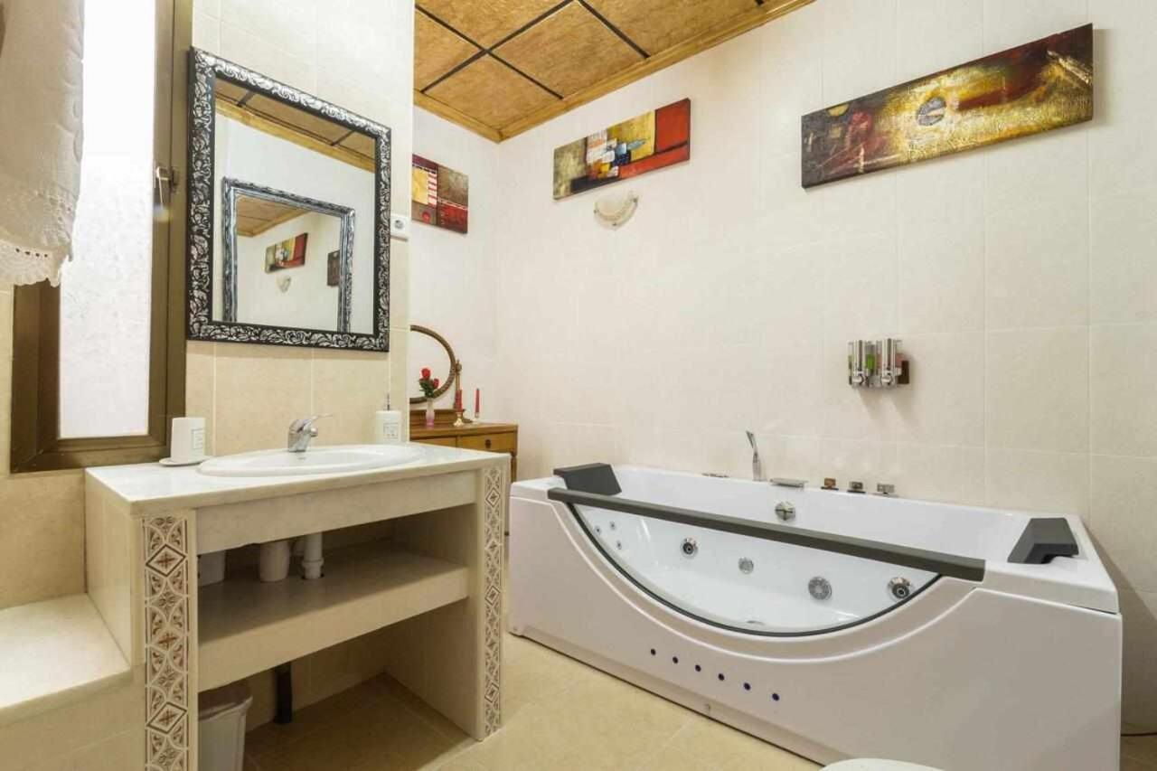 Casa Rural La Del Alba Seria Argamasilla de Alba Kültér fotó